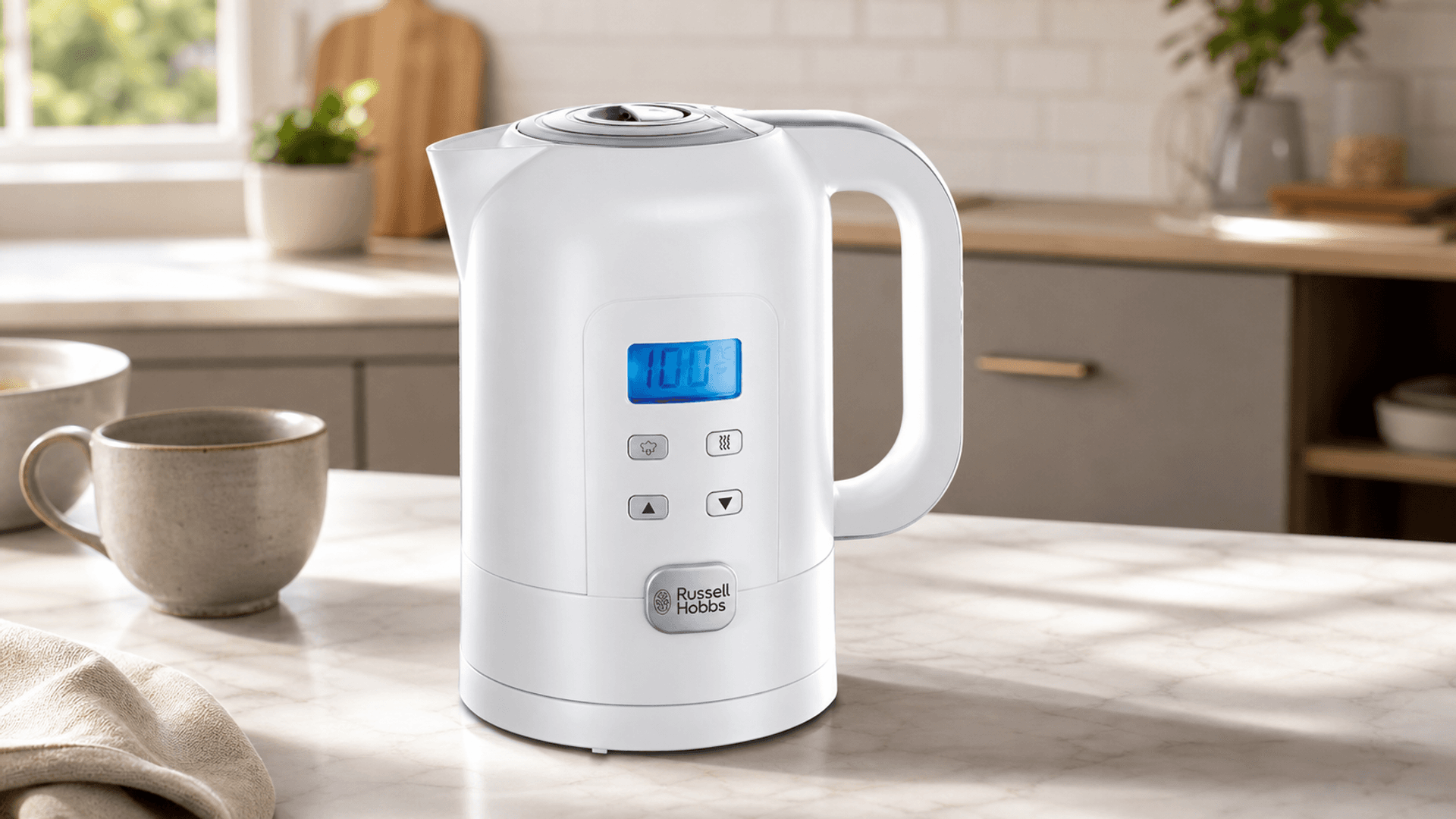 Immagine di Il bollitore Russell Hobbs cala del 42%: occasione sotto i 35€
