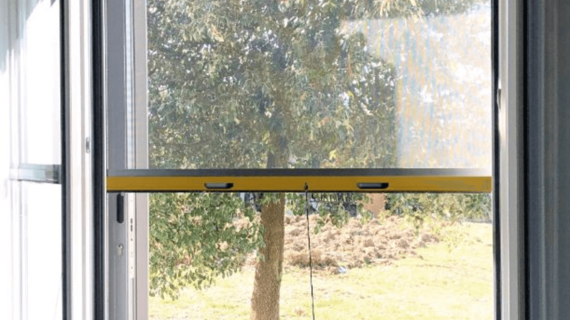 Immagine di Zanzariere in offerta su Leroy Merlin: mai più insetti!