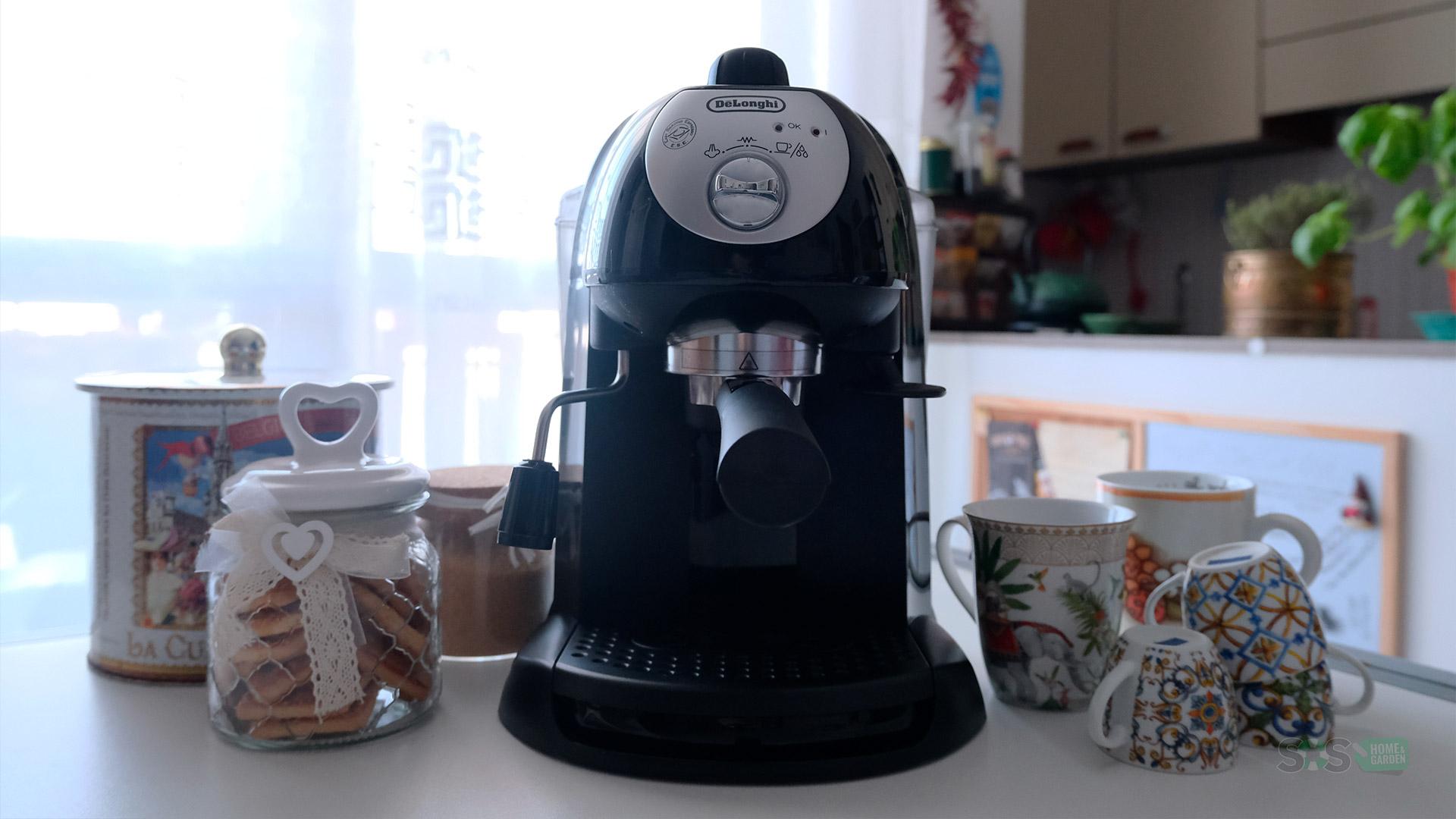 De Longhi Macchina Da Caffè Con Cappuccinatore E Lancia Vapore  C.Polvere/Cialde 