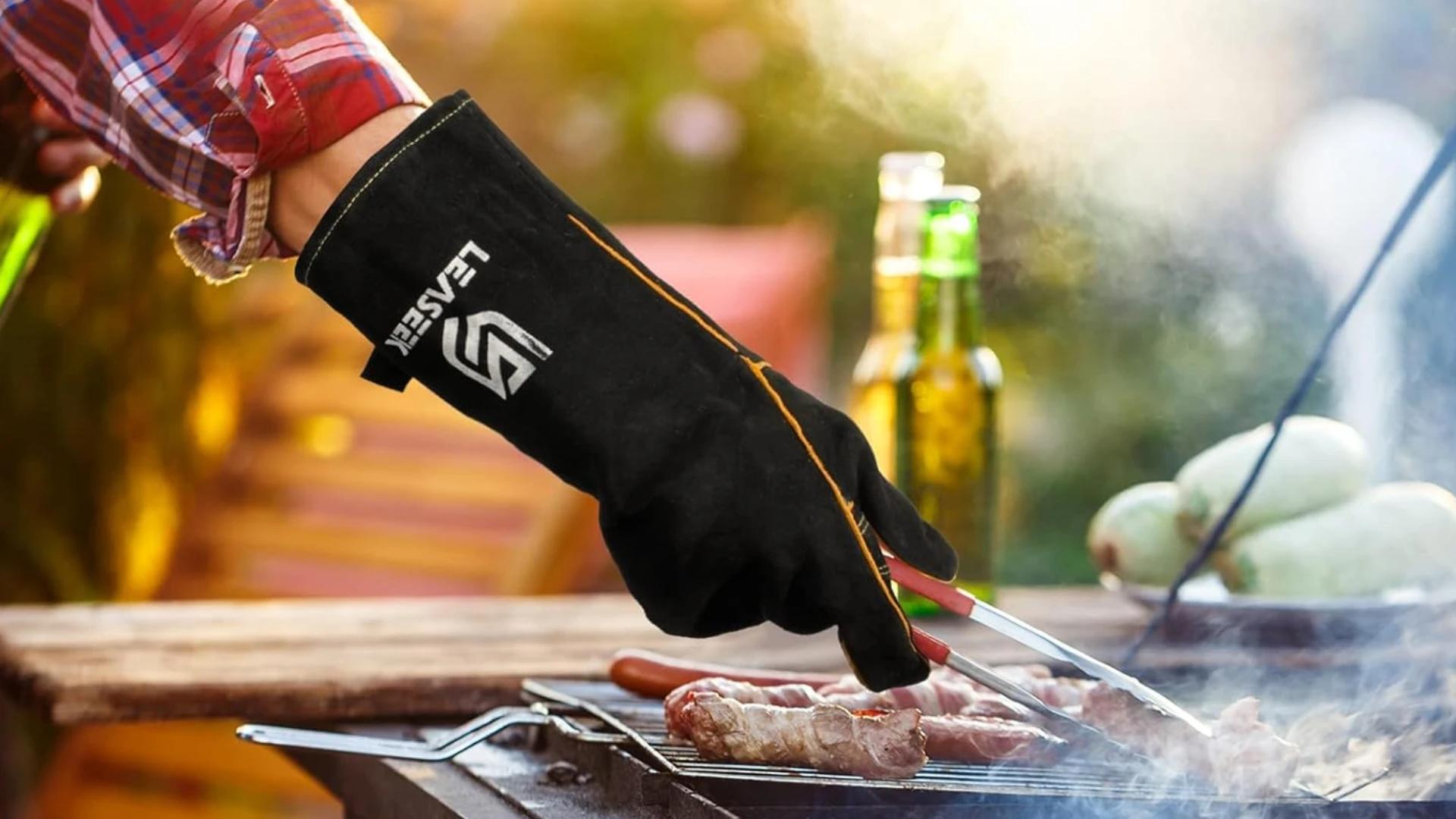 Immagine di Barbecue senza paura: 10 guanti per dominare fuoco e fiamme!