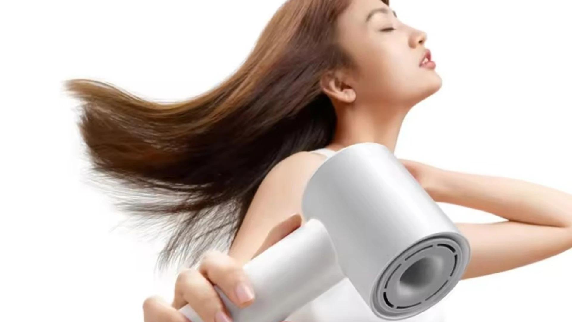Immagine di Phon Xiaomi a soli 37€: capelli asciutti senza rovinarli!