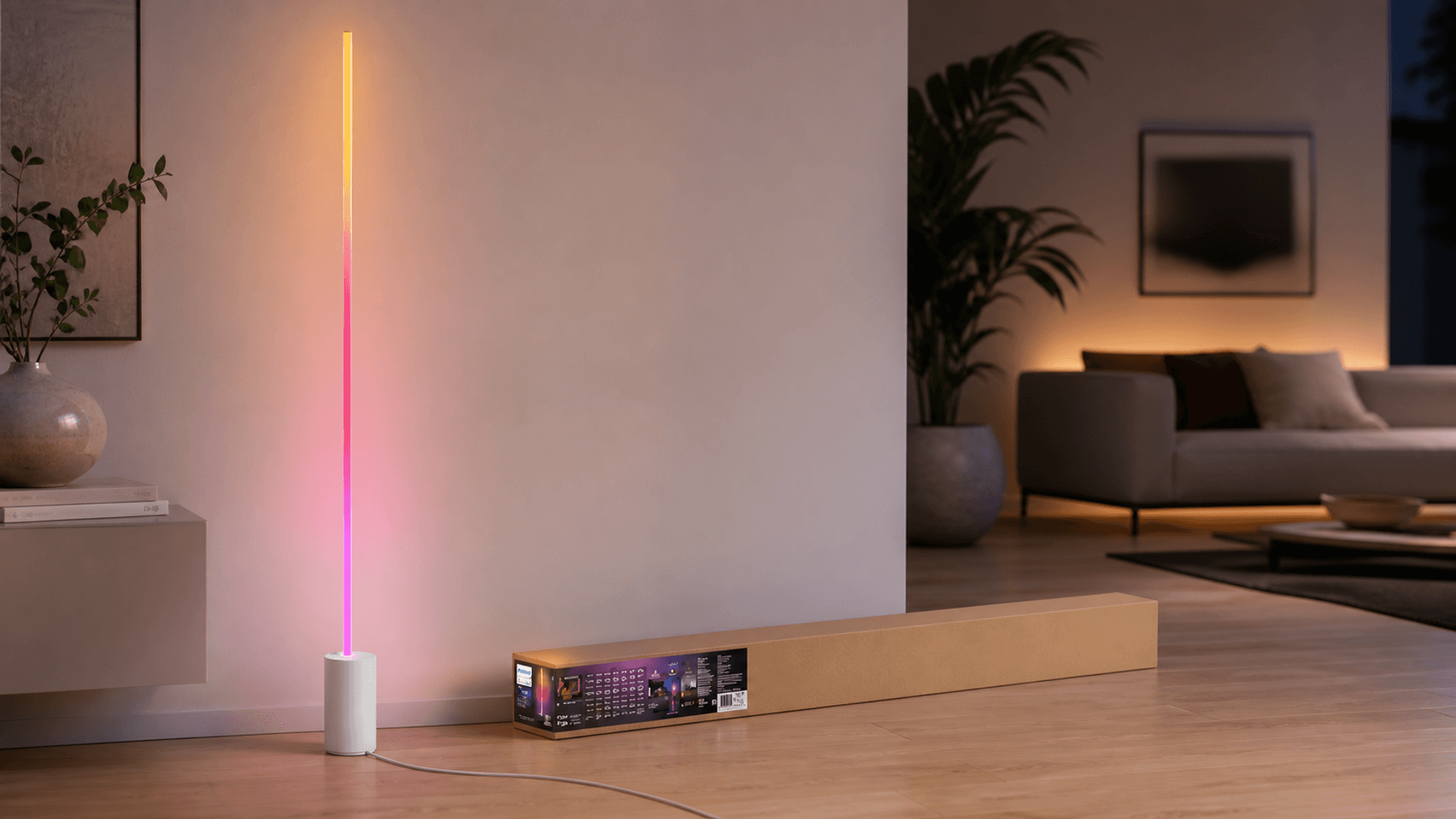 Immagine di Lampada da terra Philips Hue Signe gradient: occasione con il 29% di sconto